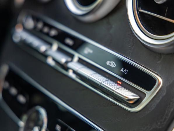 Mercedes-Benz C-Класс IV (W205) Рестайлинг с пробегом 2018 года, цена 2 898 000 рублей, 108019 км, седан, Автокод Объявления