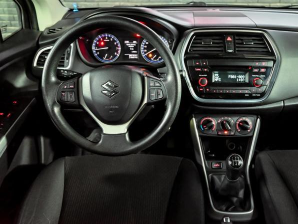 Suzuki SX4 II (S-Cross) Рестайлинг с пробегом 2018 года, цена 1 900 000 рублей, 195993 км, хэтчбек, Автокод Объявления