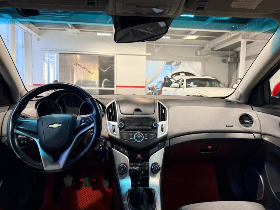 Chevrolet Cruze I Рестайлинг Челябинск  - изображение 9