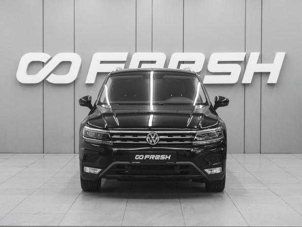 Volkswagen Tiguan II с пробегом 2017 года, цена 2 789 000 рублей, 170791 км, внедорожник, Автокод Объявления