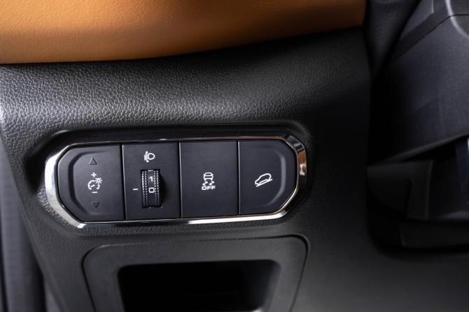 Haval Jolion I с пробегом 2024 года, цена 2 459 000 рублей, 26325 км, внедорожник, Автокод Объявления