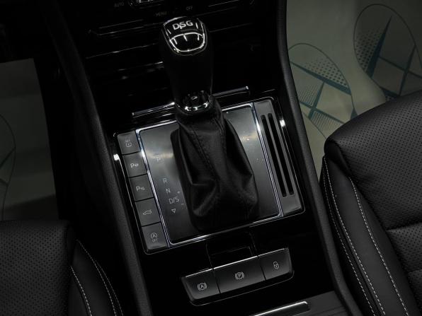 Skoda Superb III Рестайлинг с пробегом 2024 года, цена 4 500 000 рублей, 7025 км, лифтбек, Автокод Объявления