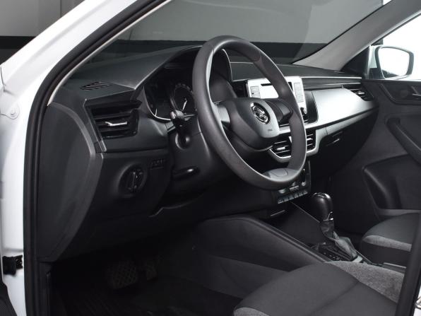 Skoda Rapid II с пробегом 2020 года, цена 1 564 995 рублей, 42796 км, лифтбек, Автокод Объявления