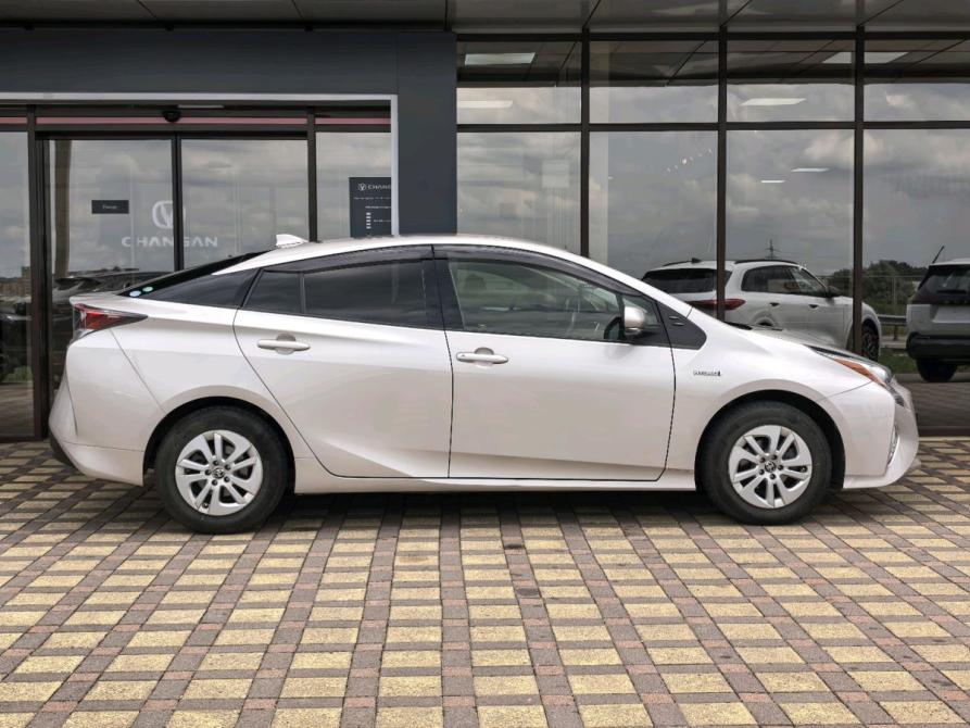 Toyota Prius IV (XW50) Краснодар  - изображение 4