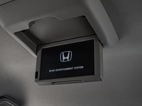 Honda Stepwgn V с пробегом 2015 года, цена 1 849 000 рублей, 125170 км, минивэн, Автокод Объявления