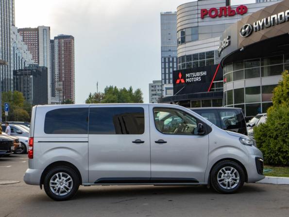Peugeot Traveller I с пробегом 2021 года, цена 2 288 000 рублей, 247536 км, минивэн, Автокод Объявления