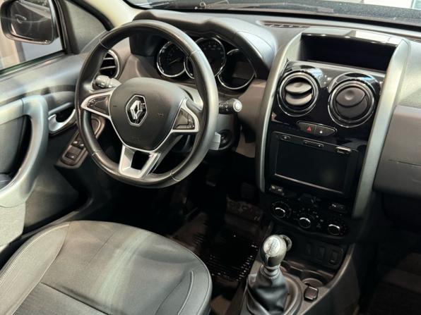 Renault Duster I Рестайлинг с пробегом 2019 года, цена 1 015 000 рублей, 241250 км, внедорожник, Автокод Объявления