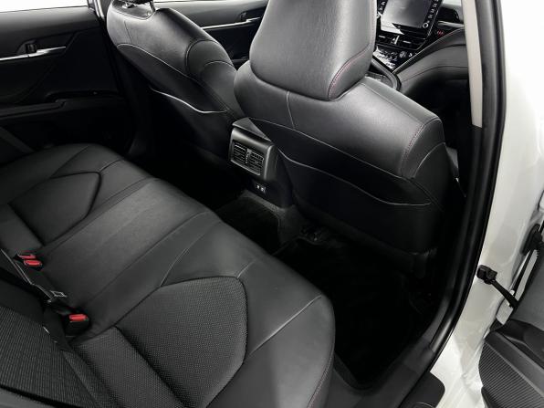 Toyota Camry VIII (XV70) Рестайлинг с пробегом 2021 года, цена 3 350 000 рублей, 44527 км, седан, Автокод Объявления