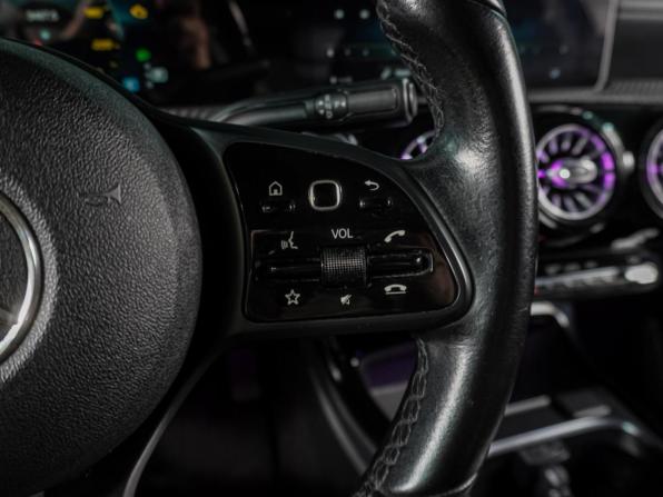 Mercedes-Benz A-Класс IV (W177) с пробегом 2019 года, цена 1 969 000 рублей, 207452 км, хэтчбек, Автокод Объявления