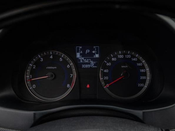 Hyundai Solaris I Рестайлинг с пробегом 2014 года, цена 800 000 рублей, 308945 км, хэтчбек, Автокод Объявления