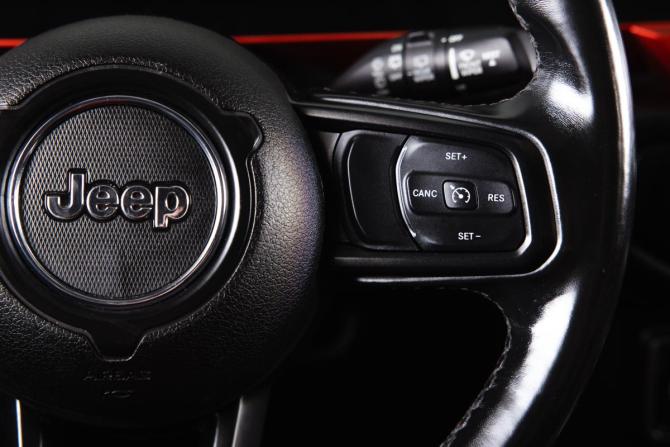 Jeep Wrangler IV (JL) с пробегом 2019 года, цена 3 649 000 рублей, 116306 км, внедорожник, Автокод Объявления