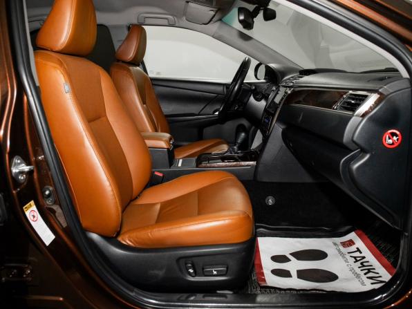 Toyota Camry VII (XV50) Рестайлинг 2 с пробегом 2018 года, цена 2 199 500 рублей, 215802 км, седан, Автокод Объявления