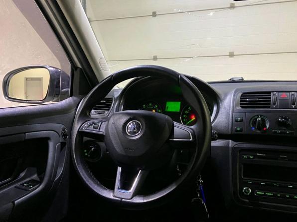 Skoda Fabia II Рестайлинг с пробегом 2013 года, цена 549 000 рублей, 241769 км, хэтчбек, Автокод Объявления