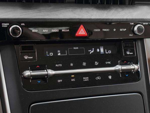 Kia Carnival IV с пробегом 2020 года, цена 3 870 000 рублей, 58612 км, минивэн, Автокод Объявления
