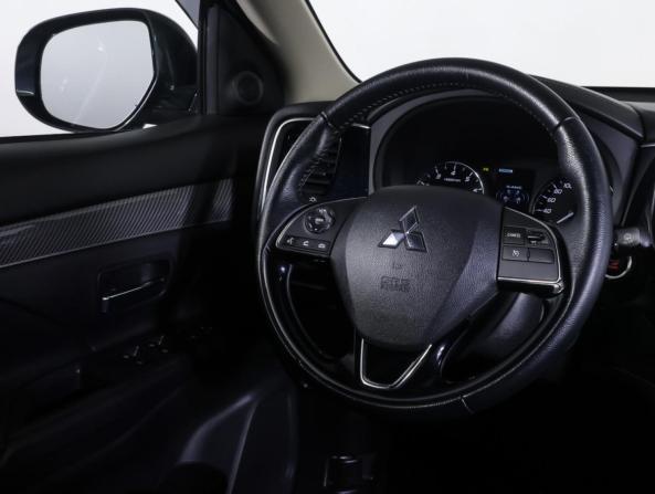 Mitsubishi Outlander III Рестайлинг 3 с пробегом 2022 года, цена 2 550 000 рублей, 91937 км, внедорожник, Автокод Объявления
