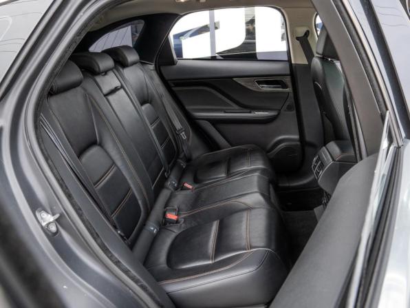 Jaguar F-Pace I с пробегом 2016 года, цена 2 240 000 рублей, 155898 км, внедорожник, Автокод Объявления