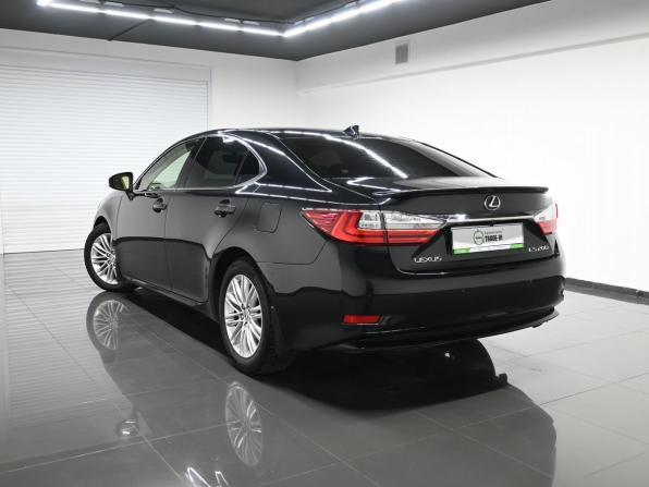 Lexus ES VI Рестайлинг с пробегом 2017 года, цена 2 355 000 рублей, 193370 км, седан, Автокод Объявления