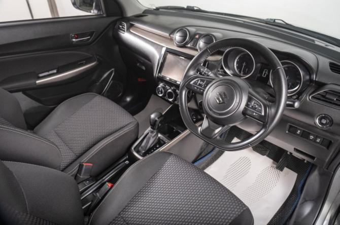 Suzuki Swift V с пробегом 2019 года, цена 1 449 000 рублей, 104500 км, хэтчбек, Автокод Объявления