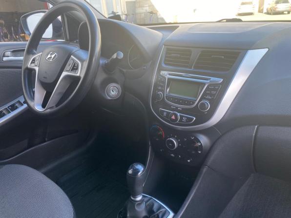 Hyundai Solaris I с пробегом 2012 года, цена 685 700 рублей, 183128 км, хэтчбек, Автокод Объявления