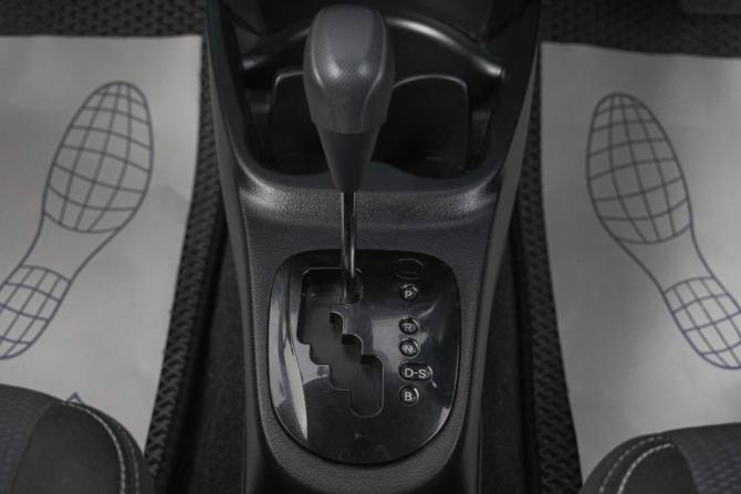 Toyota Vitz III (XP130) Рестайлинг 2 с пробегом 2018 года, цена 999 000 рублей, 149000 км, хэтчбек, Автокод Объявления