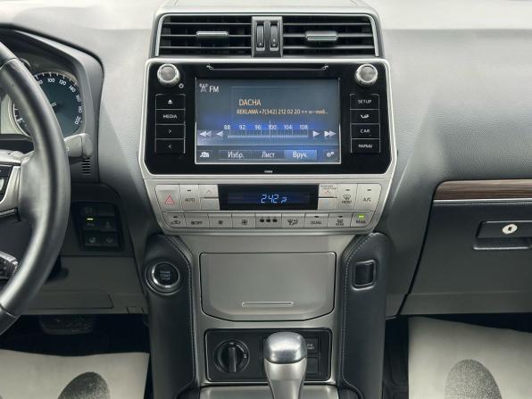 Toyota Land Cruiser Prado 150 Series Рестайлинг 2 с пробегом 2019 года, цена 5 449 000 рублей, 124827 км, внедорожник, Автокод Объявления