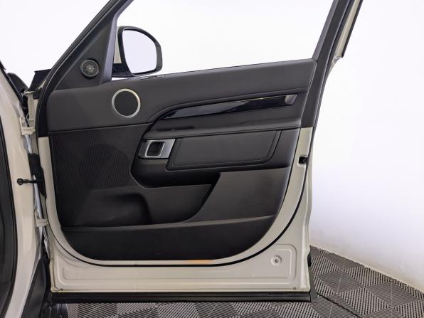 Land Rover Discovery V с пробегом 2017 года, цена 3 590 000 рублей, 145371 км, внедорожник, Автокод Объявления