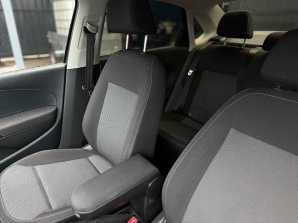 Volkswagen Polo V Рестайлинг с пробегом 2016 года, цена 1 049 000 рублей, 126910 км, седан, Автокод Объявления