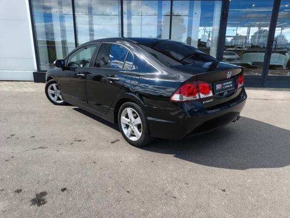 Honda Civic VIII Рестайлинг с пробегом 2010 года, цена 850 000 рублей, 180000 км, седан, Автокод Объявления