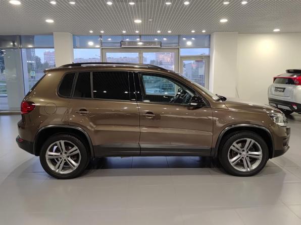 Volkswagen Tiguan I Рестайлинг с пробегом 2016 года, цена 1 390 000 рублей, 127107 км, внедорожник, Автокод Объявления