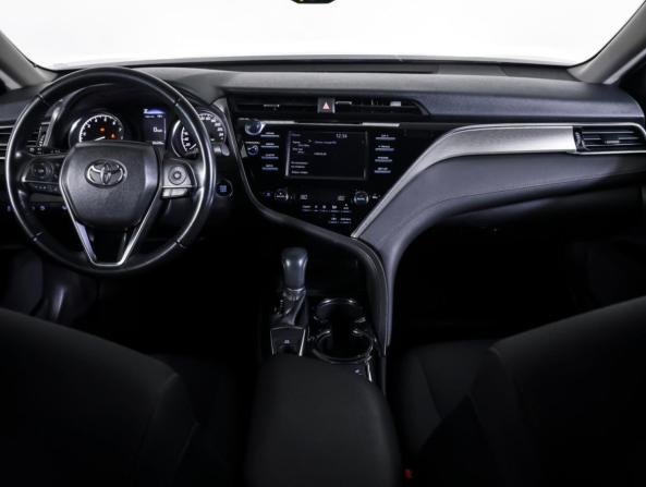 Toyota Camry VIII (XV70) с пробегом 2018 года, цена 2 328 000 рублей, 95438 км, седан, Автокод Объявления