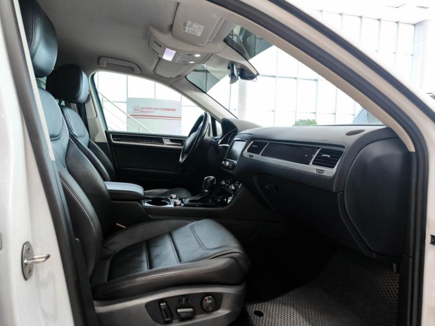 Volkswagen Touareg II Рестайлинг Казань  - изображение 13