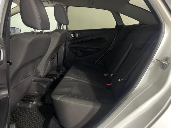 Ford Fiesta Mk6 Рестайлинг с пробегом 2015 года, цена 755 000 рублей, 162057 км, седан, Автокод Объявления