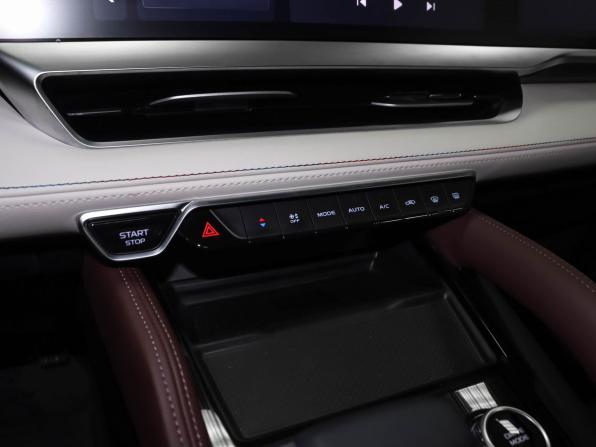 Geely Monjaro I с пробегом 2023 года, цена 3 099 000 рублей, 7224 км, внедорожник, Автокод Объявления