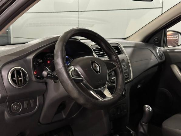 Renault Logan II Рестайлинг с пробегом 2019 года, цена 1 115 000 рублей, 147542 км, седан, Автокод Объявления