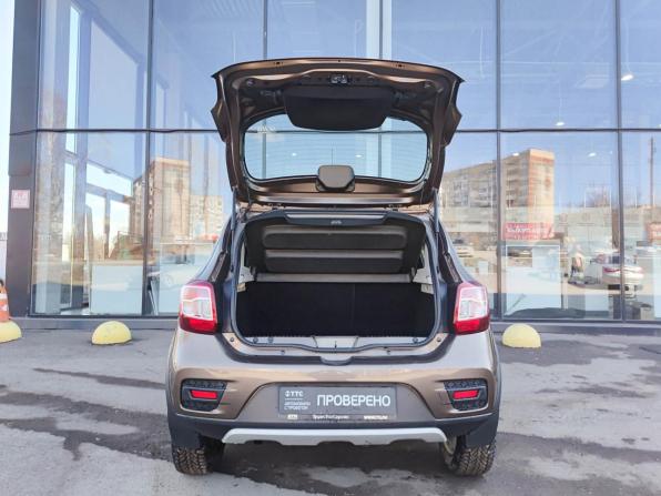 Renault Sandero II Рестайлинг с пробегом 2020 года, цена 1 159 000 рублей, 73002 км, хэтчбек, Автокод Объявления