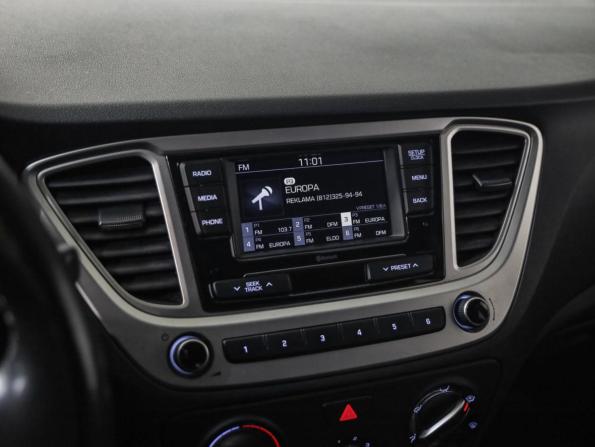Hyundai Solaris II с пробегом 2019 года, цена 1 239 000 рублей, 95774 км, седан, Автокод Объявления