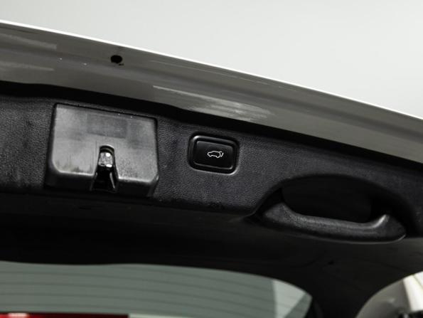 Kia Sorento III Prime Рестайлинг с пробегом 2018 года, цена 1 999 777 рублей, 342242 км, внедорожник, Автокод Объявления