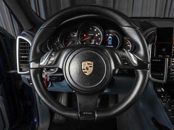 Porsche Cayenne II (958) с пробегом 2012 года, цена 2 300 000 рублей, 197803 км, внедорожник, Автокод Объявления