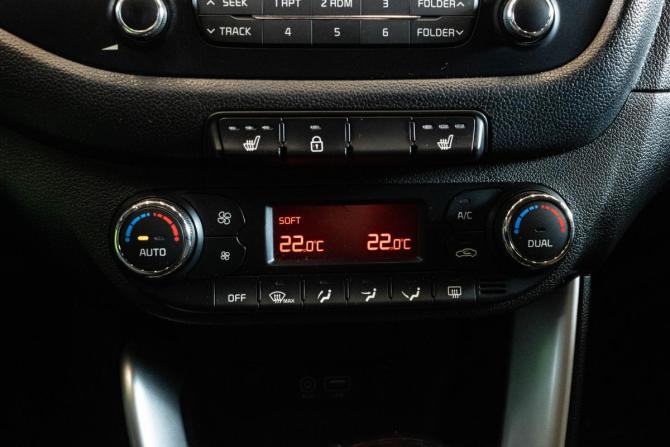 Kia Ceed II Рестайлинг с пробегом 2018 года, цена 1 269 000 рублей, 153123 км, хэтчбек, Автокод Объявления