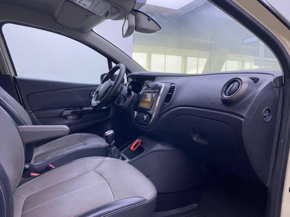 Renault Kaptur I с пробегом 2019 года, цена 1 699 000 рублей, 94600 км, внедорожник, Автокод Объявления