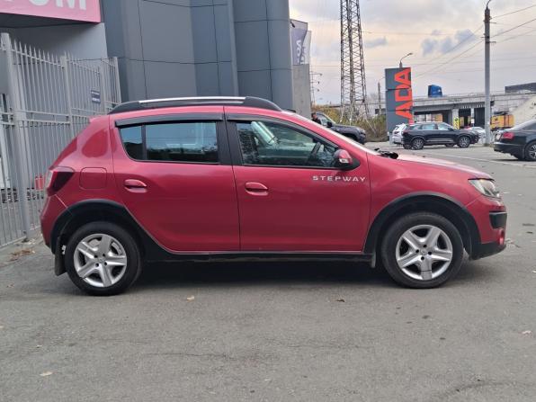Renault Sandero II с пробегом 2015 года, цена 699 000 рублей, 173000 км, хэтчбек, Автокод Объявления