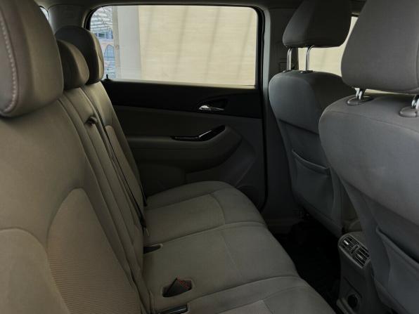 Chevrolet Orlando I с пробегом 2012 года, цена 810 000 рублей, 320695 км, минивэн, Автокод Объявления