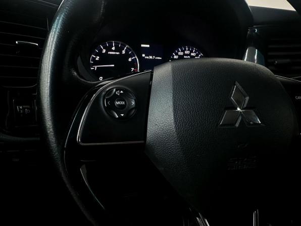 Mitsubishi Outlander III Рестайлинг 2 с пробегом 2015 года, цена 1 749 000 рублей, 179909 км, внедорожник, Автокод Объявления