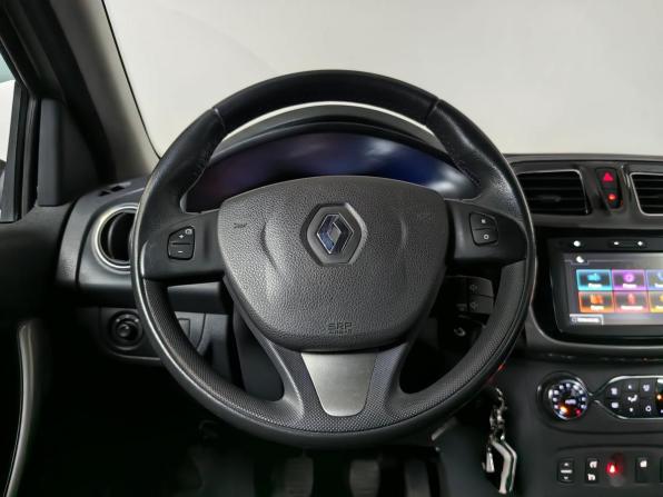 Renault Sandero II с пробегом 2016 года, цена 888 000 рублей, 87803 км, хэтчбек, Автокод Объявления