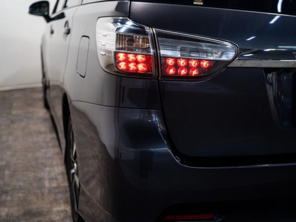 Toyota Wish II Рестайлинг с пробегом 2015 года, цена 1 500 000 рублей, 135243 км, минивэн, Автокод Объявления