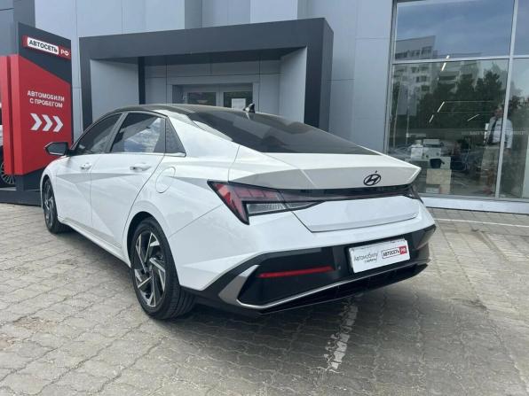 Hyundai Elantra VII (CN7) Рестайлинг с пробегом 2023 года, цена 2 575 800 рублей, 20718 км, седан, Автокод Объявления