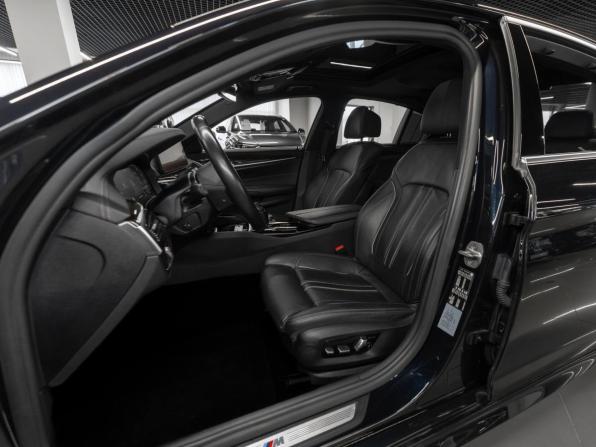BMW 5 серии VII (G30/G31/G38) Рестайлинг с пробегом 2021 года, цена 4 600 000 рублей, 58630 км, седан, Автокод Объявления