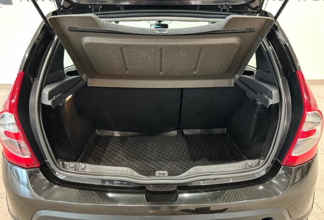 Renault Sandero I с пробегом 2011 года, цена 539 000 рублей, 87071 км, хэтчбек, Автокод Объявления