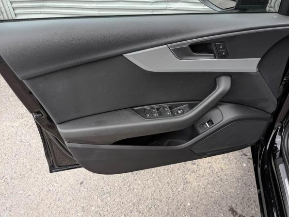 Audi A4 V (B9) с пробегом 2018 года, цена 2 550 000 рублей, 45786 км, седан, Автокод Объявления