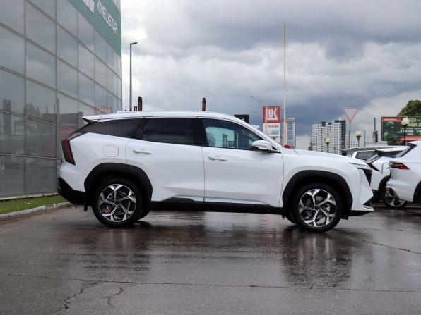 Geely Atlas II с пробегом 2025 года, цена 2 750 000 рублей, 604 км, внедорожник, Автокод Объявления